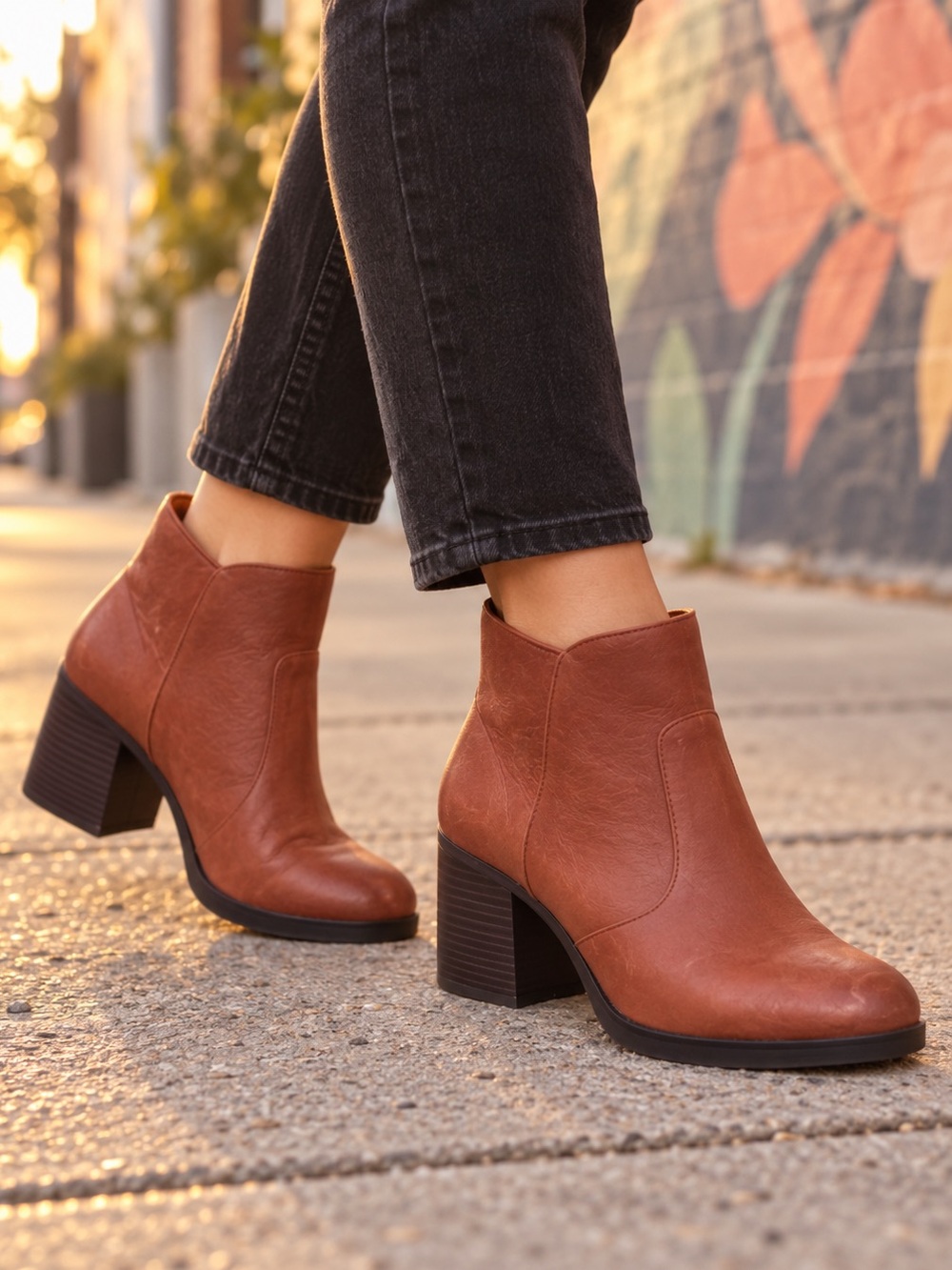 Lucky Brand Women’s Leather Ankle Booties Block Heel Round Toe